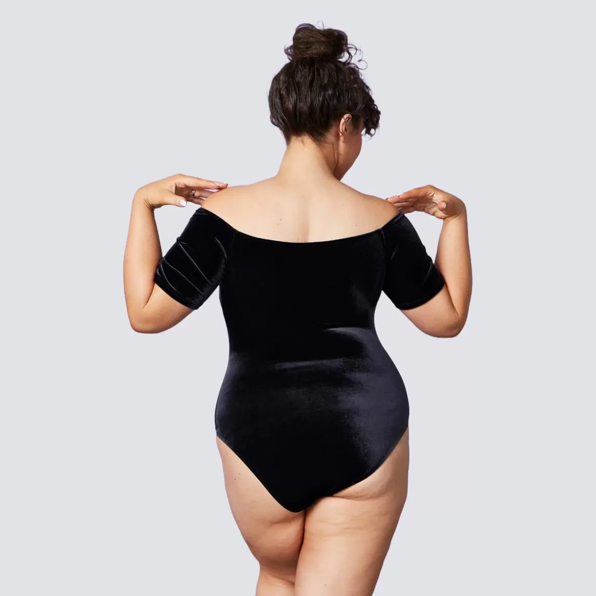Body<FRIEND BODY VELOURS NOIR