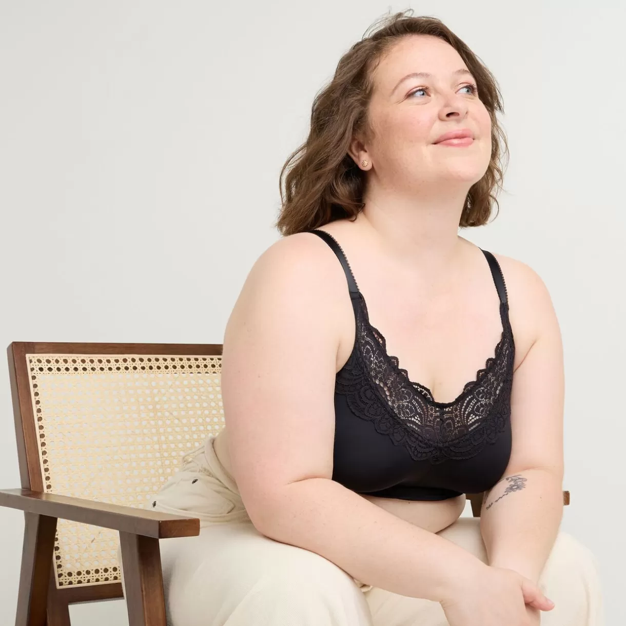 Soutien-gorge Sans-armatures / Triangle<DENTELLE BRASSIERE POST-OPERATOIRE NOIR
