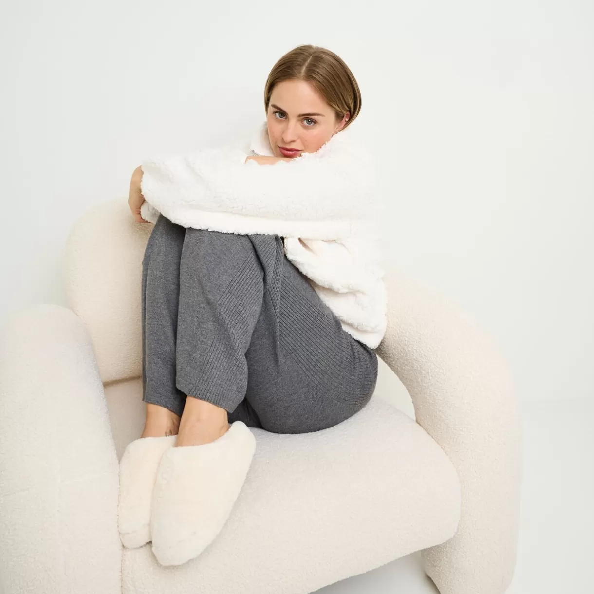 Chaussettes / Chaussons | Chaussons / Chaussettes<ANIS CHAUSSONS EN PILOU ECRU
