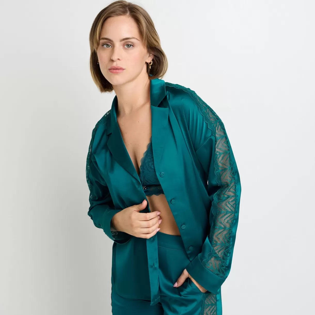 Lingerie De Nuit Sexy | Haut De Pyjama<FEMME CHEMISE EN SATIN CANARD