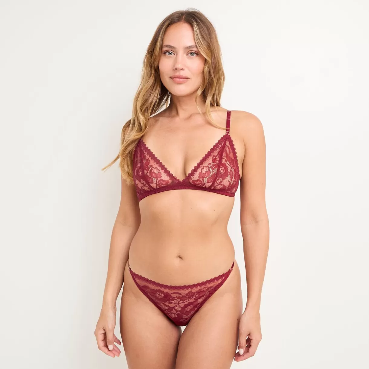 culotte_dentelle_rouge_2-1.webp Culottes, Serre-tailles Sexy | Culottes<MARTINE CULOTTE DENTELLE ROUGE