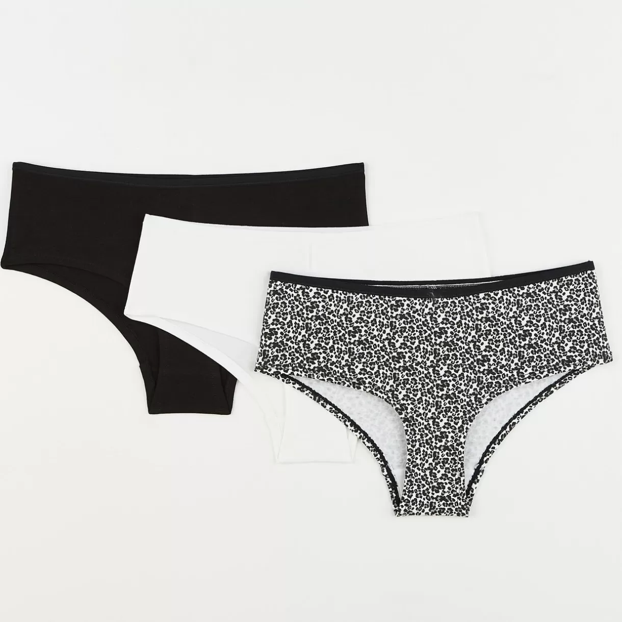 Shorty / Shorty-string<GERALDINE LOT DE SHORTY X3 MULTICO NOIR MULTICONOIR