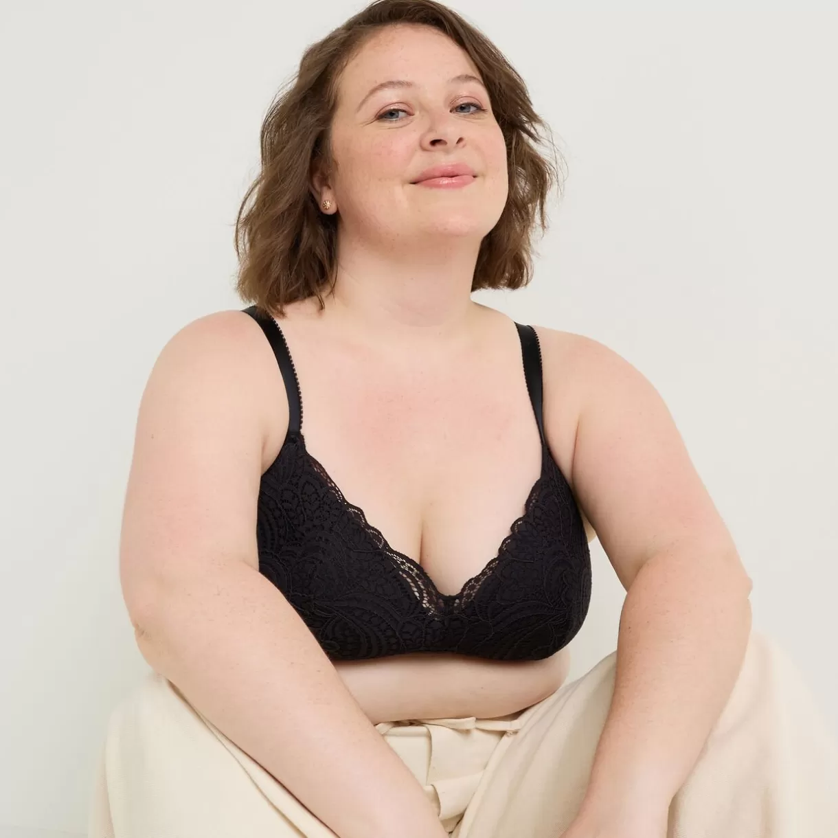 Soutien-gorge Ampliforme / Foulard | Poitrine Généreuse (bonnets E, F Et G)<DENTELLE Post opératoire Ampliforme NOIR