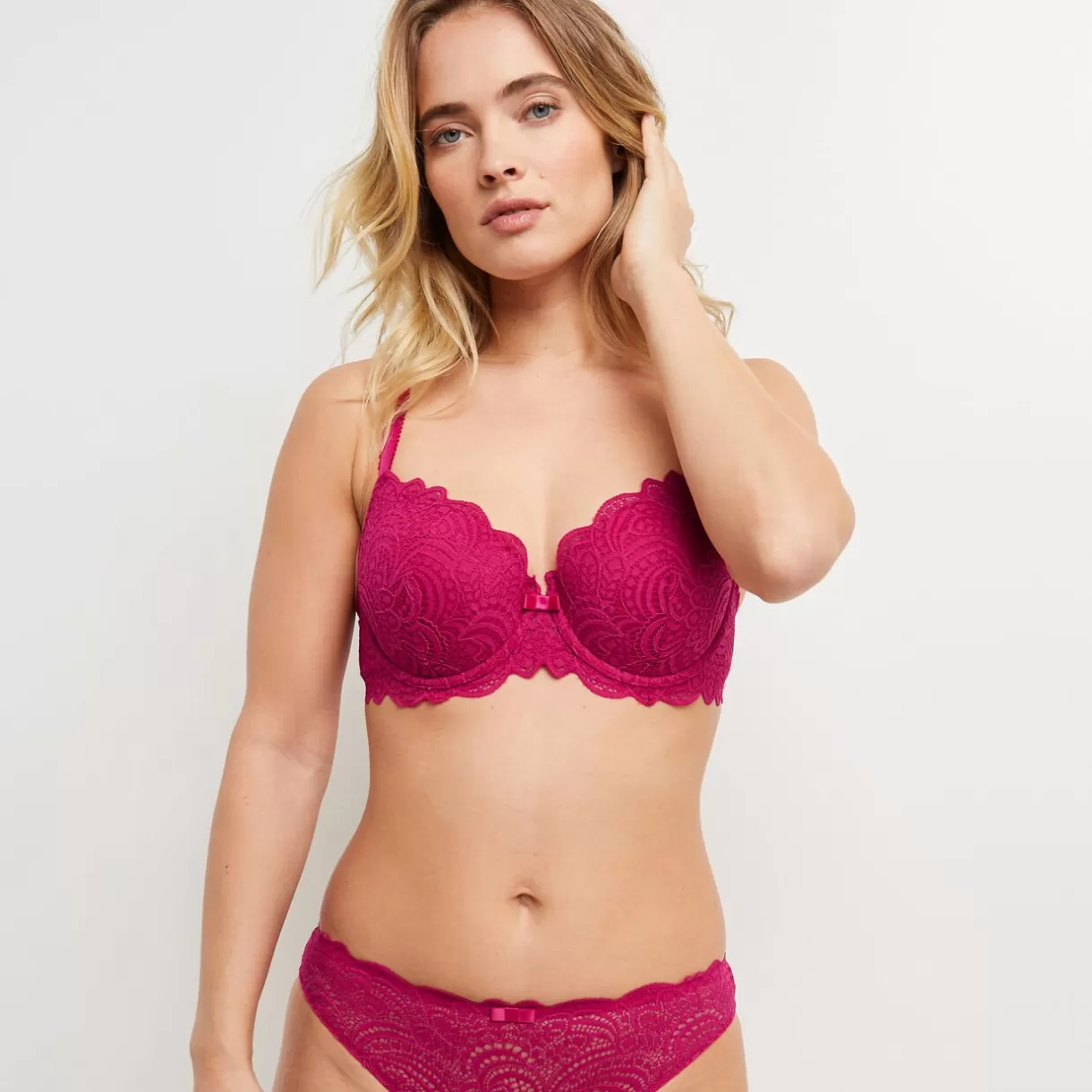Soutien-gorge Ampliforme / Foulard | Poitrine Généreuse (bonnets E, F Et G)<DENTELLE SOUTIEN-GORGE AMPLI EMBOITANT FUCHSIA