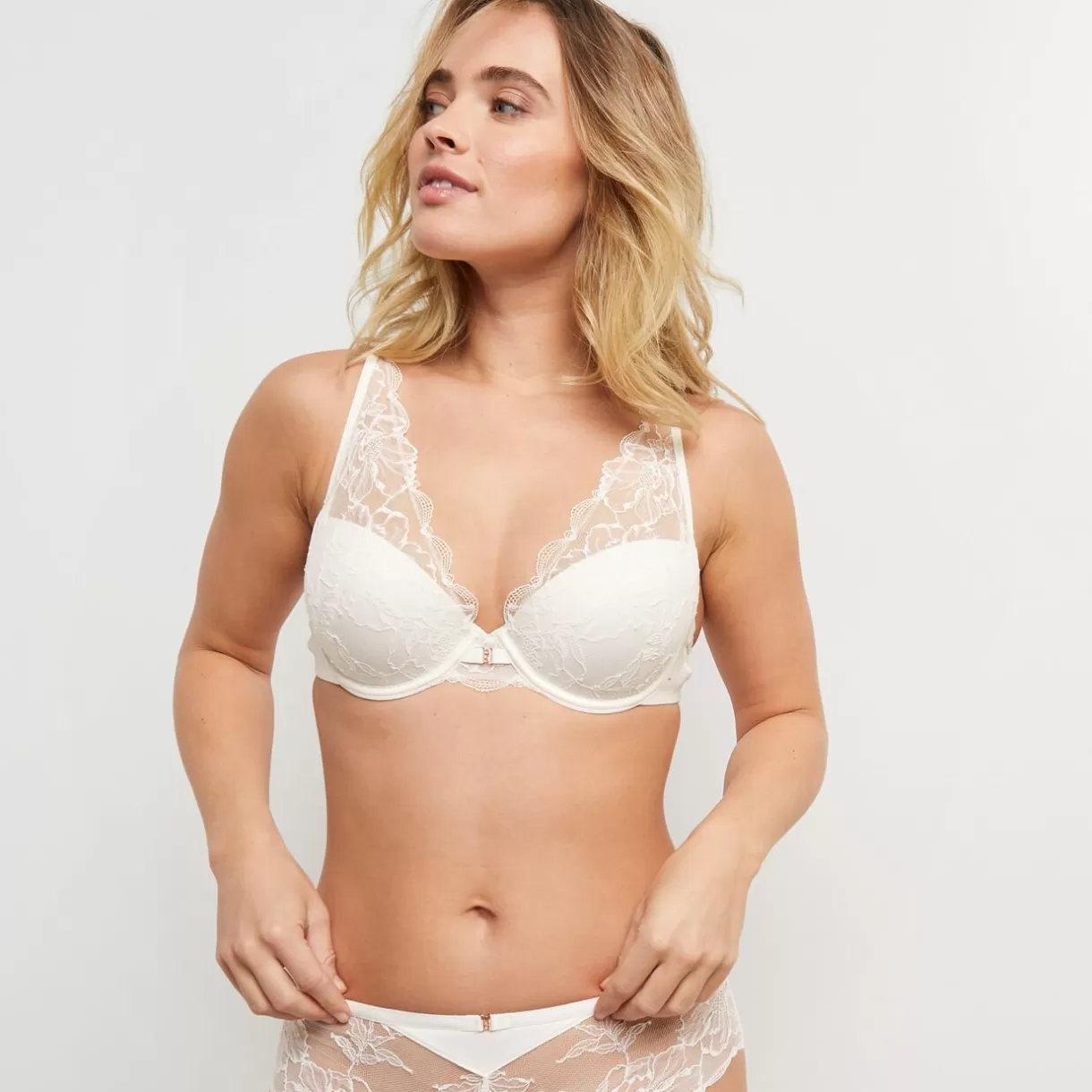 Soutiens-gorge & Bodys Sexy | Soutien-gorge Ampliforme / Foulard<DIANA SOUTIEN-GORGE AMPLIFORME FOULARD ECRU