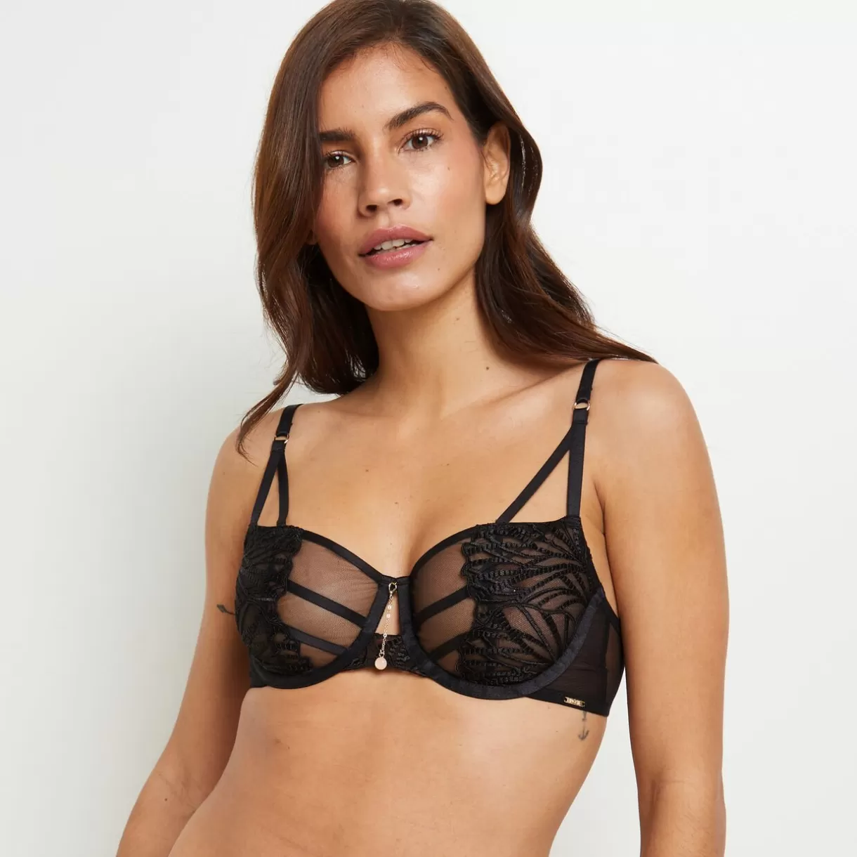 Soutiens-gorge & Bodys Sexy | Poitrine Généreuse (bonnets E, F Et G)<DEVI SOUTIEN-GORGE CORBEILLE TULLE BRODE NOIR