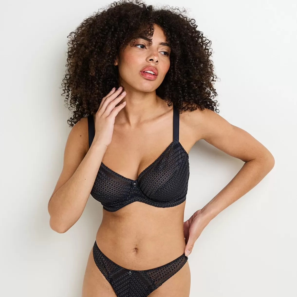Poitrine Généreuse (bonnets E, F Et G) | Soutien-gorge Corbeille / Emboîtant<FLO SOUTIEN-GORGE EMBOITANT ANTHRACITE