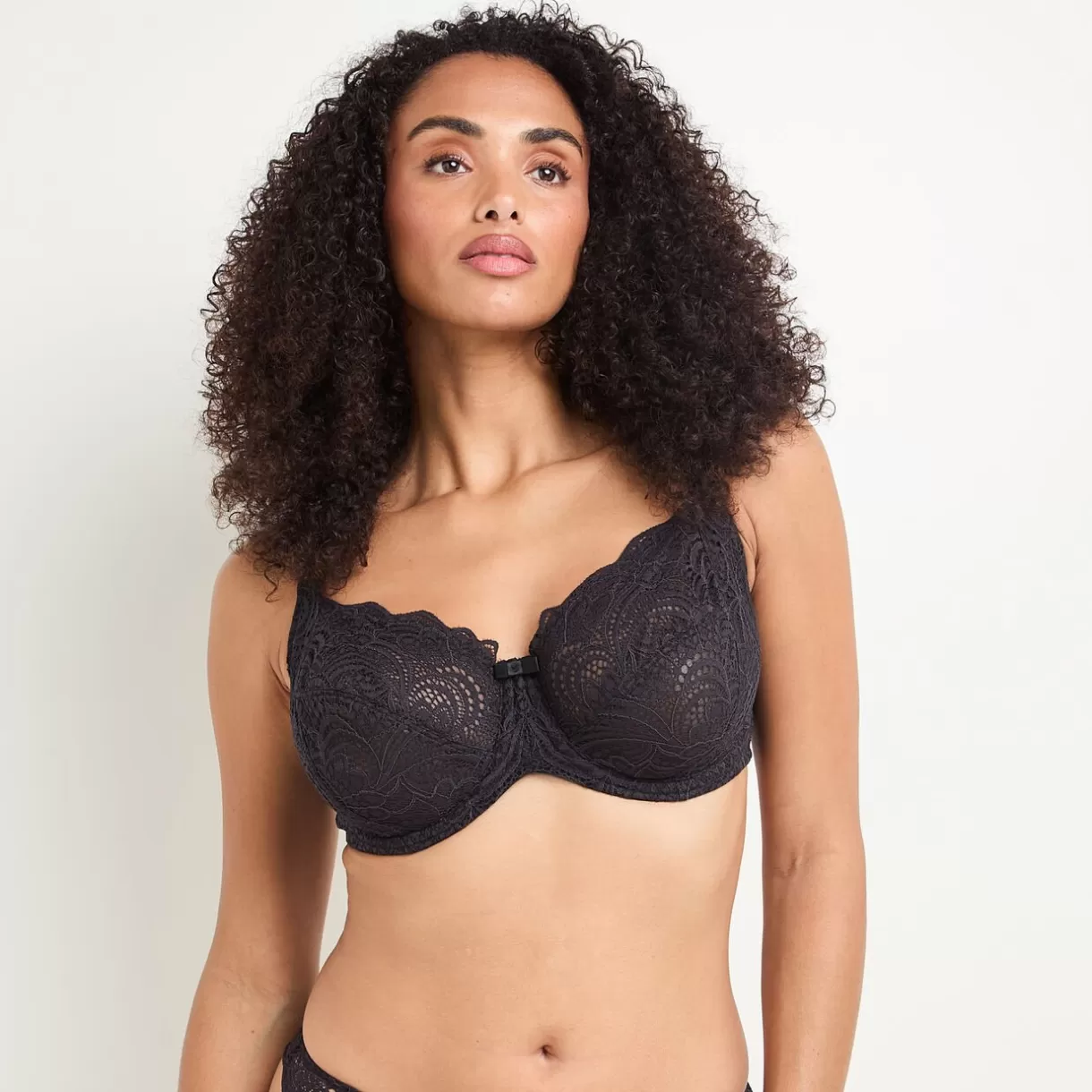 Poitrine Généreuse (bonnets E, F Et G) | Soutien-gorge Corbeille / Emboîtant<DENTELLE SOUTIEN-GORGE EMBOITANT NOIR