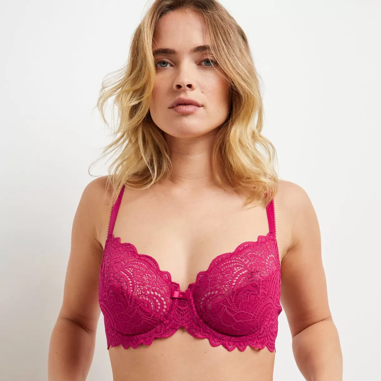 Poitrine Généreuse (bonnets E, F Et G) | Soutien-gorge Corbeille / Emboîtant<DENTELLE SOUTIEN-GORGE EMBOITANT FUCHSIA