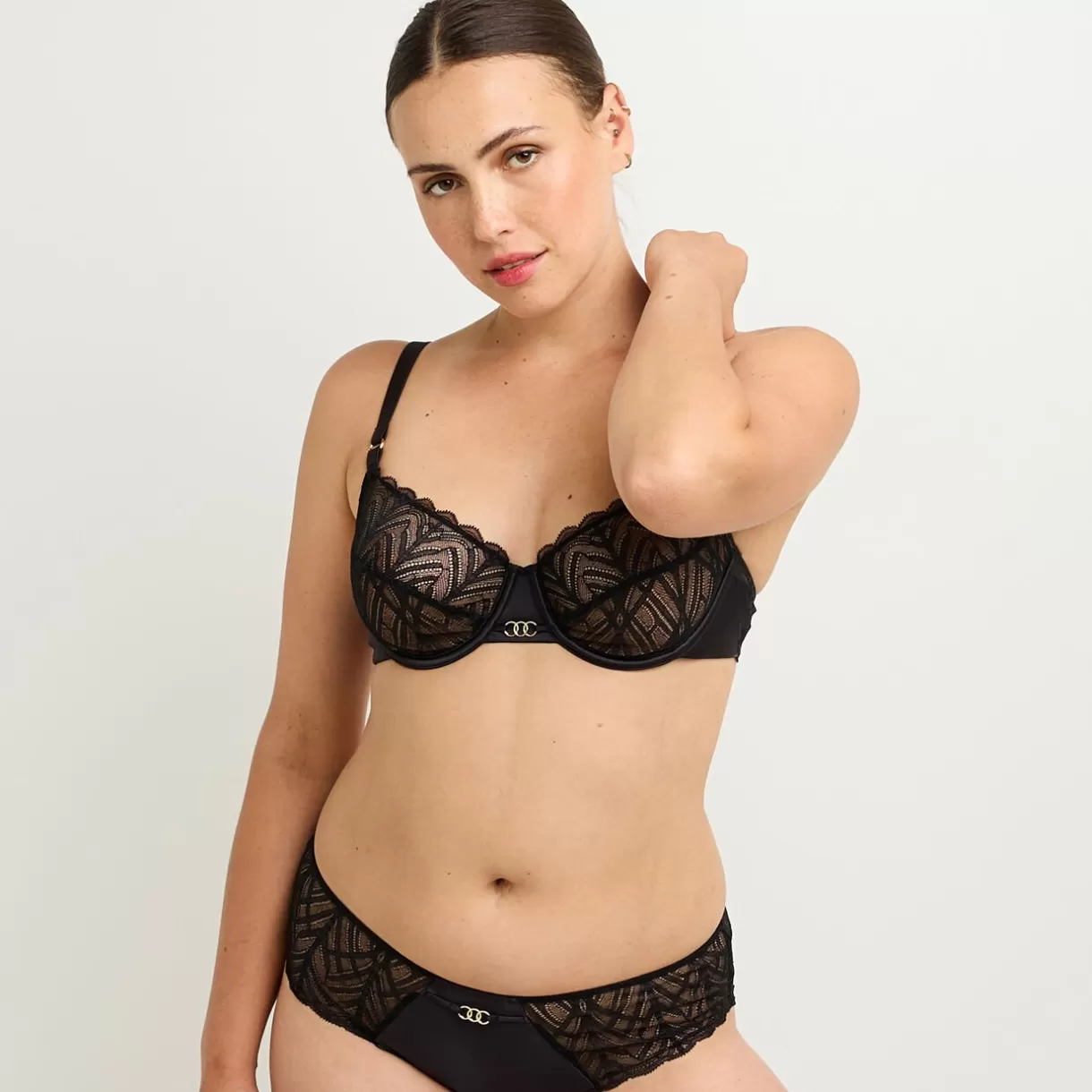 Soutiens-gorge & Bodys Sexy | Poitrine Généreuse (bonnets E, F Et G)<FEMME SOUTIEN-GORGE EMBOITANT NOIR