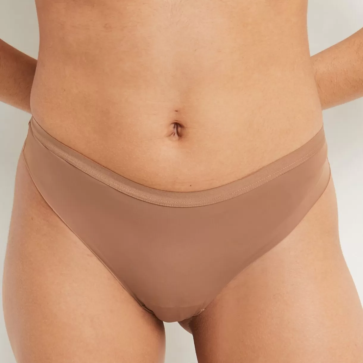 Tanga<PERFECT TANGA MICROFIBRE PEAU BRONZEE PEAUBRONZEE